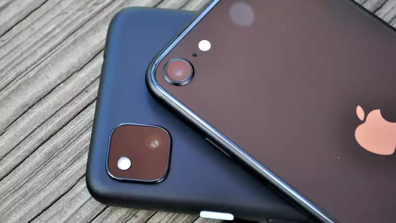 Face-to-face with Google Pixel4a and iPhone SE Camera: Which phone wins?