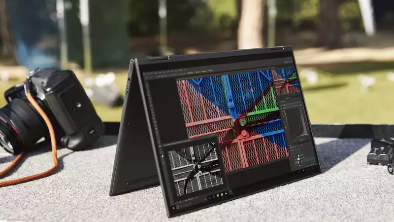 The World's First 5G Laptop Comes to Market: Meet Lenovo Flex5G