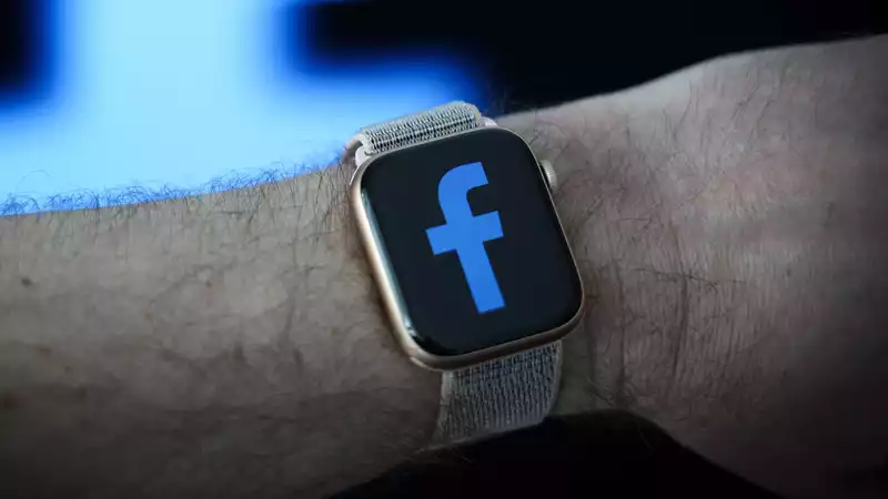 Facebook is reportedly making a smart watch with two cameras- really