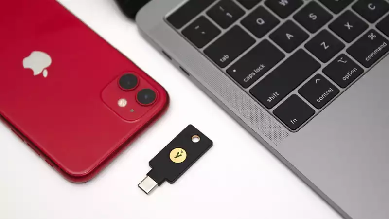 iOS163 now supports hardware security Keys — What you Need to know