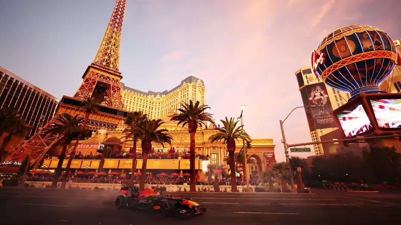 F1 Las Vegas Grand Prix Live Stream 2023 - Watch the full race online for free