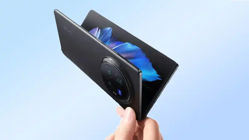 Forget the Samsung Galaxy Z Fold 6 - the world's thinnest foldable blows it out of the water