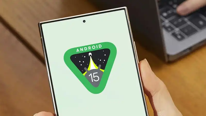 Android 15 could force apps into dark mode - what we know
