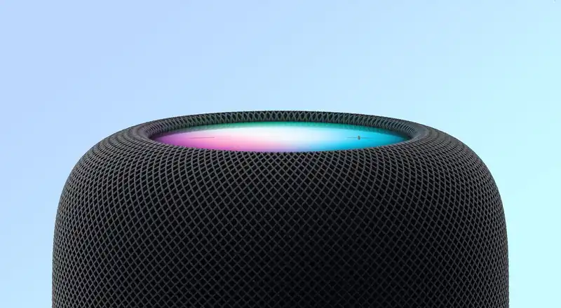 Apple will launch the next HomePod with OLED display next year.